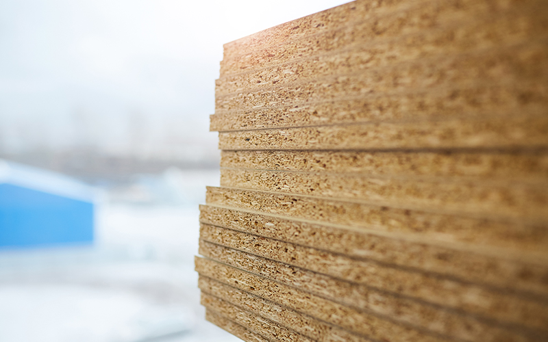 Particle board edge structure compared in detail
